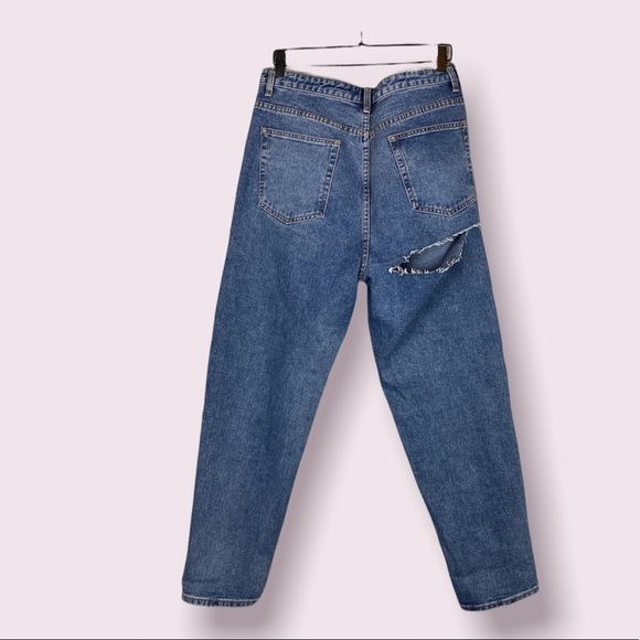PrettyLittleThing Denim - Prettylittlething cheeky jeans